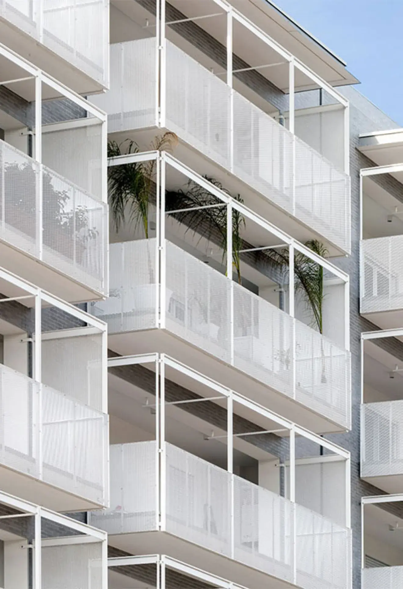 Detalle del parapeto de la fachada